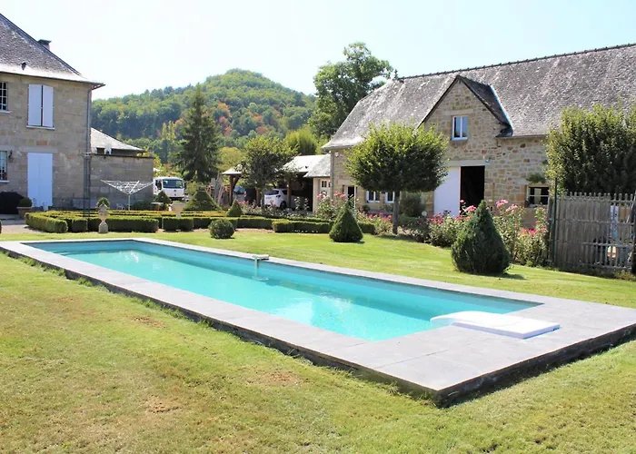 Maison Mitoyenne Charme Xixe Avec Jardin En Dordogne - Fr-1-616-195